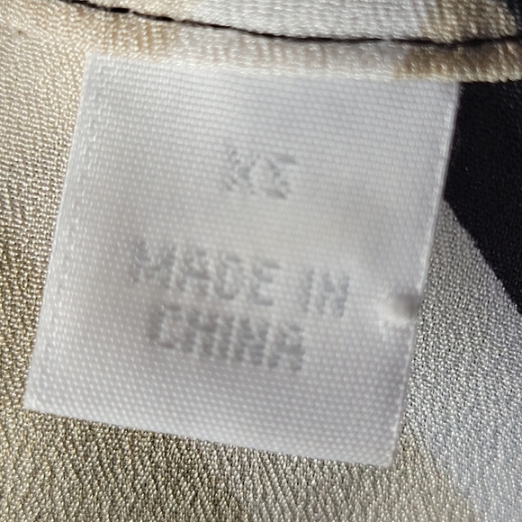 NY&Co Black/Tan/White Geometric Pattern Faux Wrap 3/4 Sleeve Top Size XSmall - Picture 9 of 11